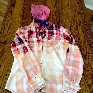Dip dyed hooded flannel.